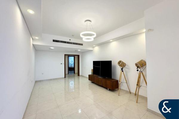 Full Canal view/ Vacant/ Modern Living